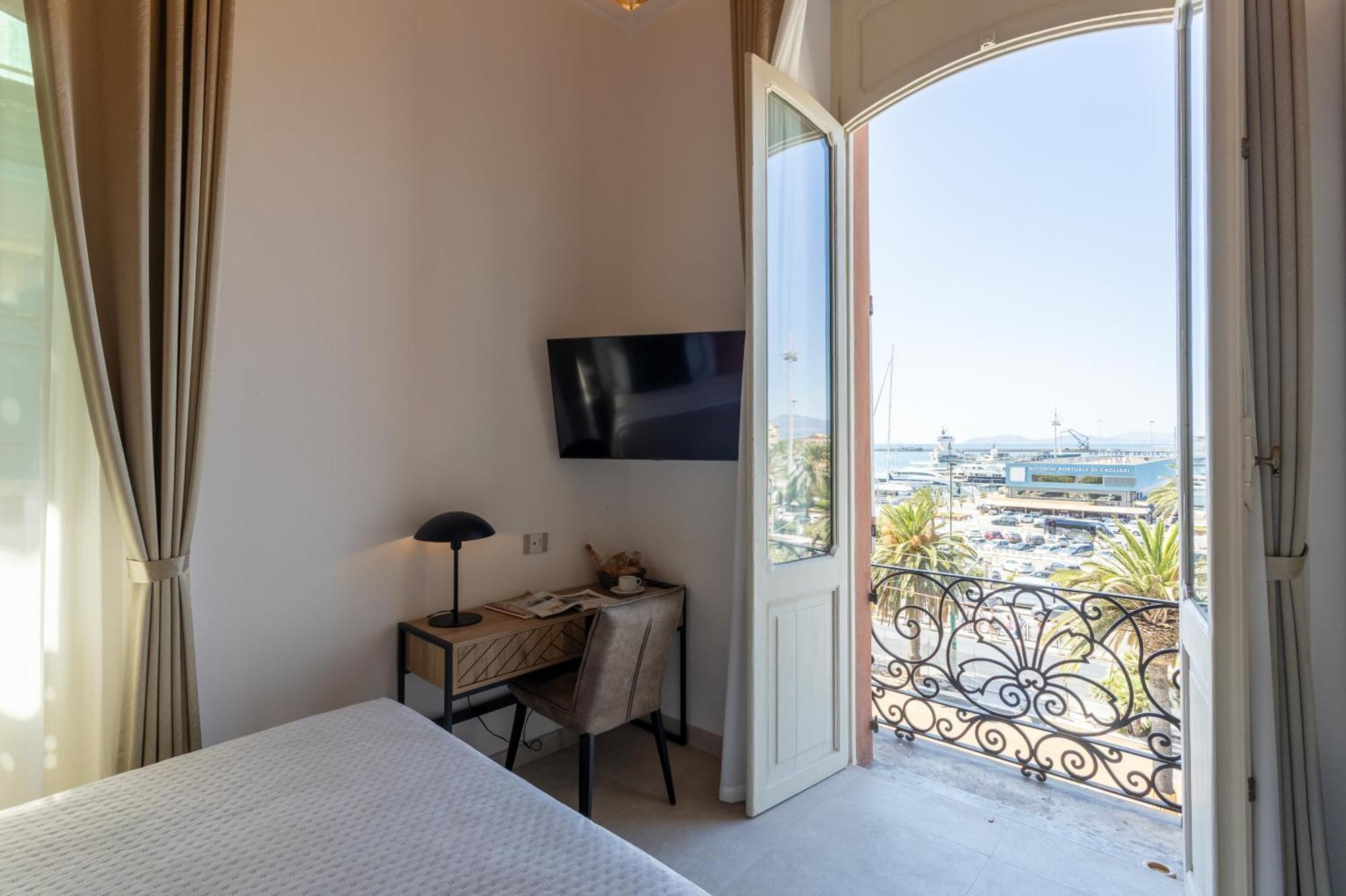 Magnini Rooms Кальяри Экстерьер фото