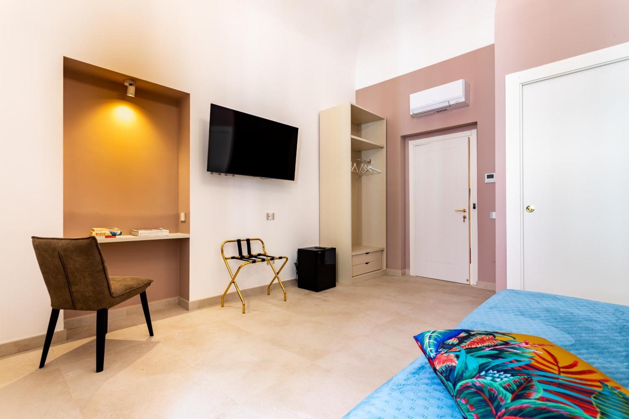 Magnini Rooms Кальяри Экстерьер фото